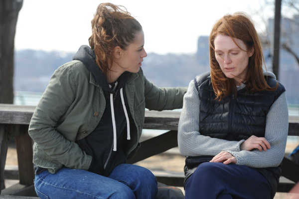 Julianne Moore a Kristen Stewart ve filmu Still Alice