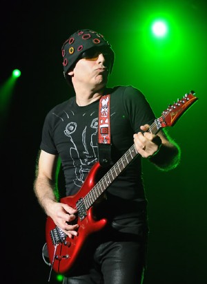 Joe Satriani, foto: Jaromír Zajíček - FotoZajda.cz