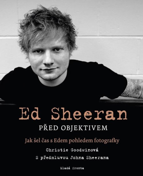 Ed Sheeran před objektivem - obal knihy